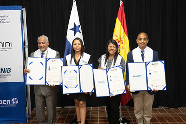 UNINI México hace la entrega de títulos de posgrado en una ceremonia organizada por FUNIBER 