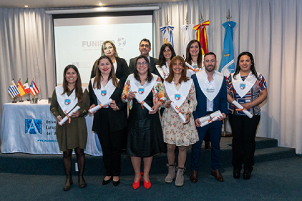 UNINI México realiza la entrega de títulos de posgrado en una ceremonia organizada por FUNIBER 